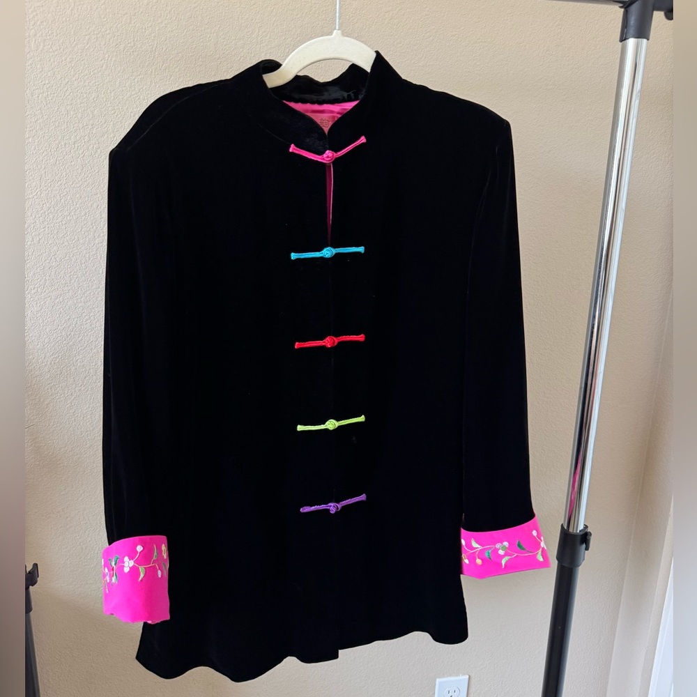 Women’s Chinese Black/Multi-Colored Velvet/Mulberry Silk Embroidered Jacket M/L